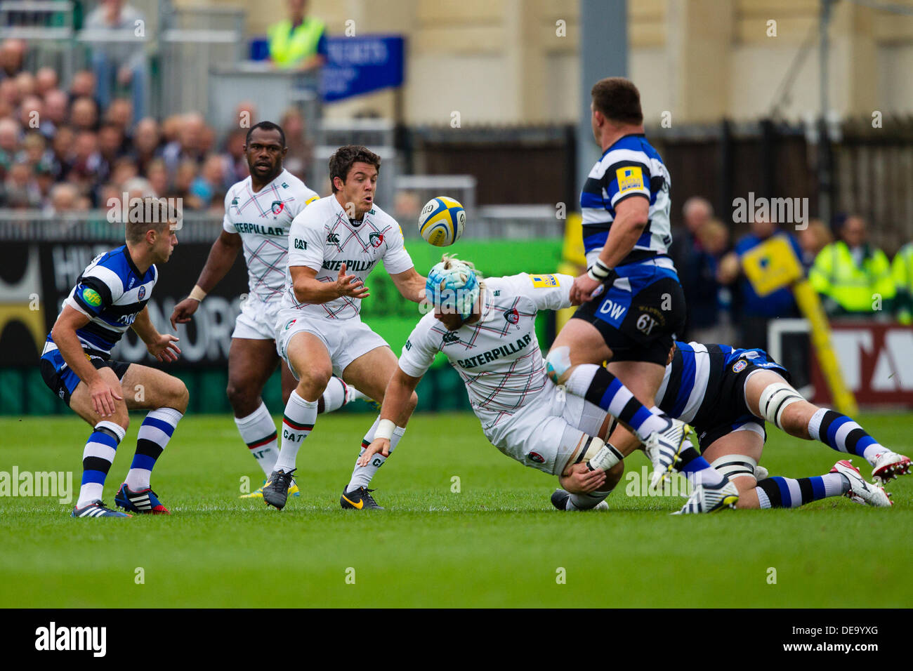 BATH, Royaume-Uni - Samedi 14 septembre 2013. Action de la Aviva Premiership match entre Bath Rugby et Leicester Tigers. Credit : Graham Wilson/Alamy Live News Banque D'Images