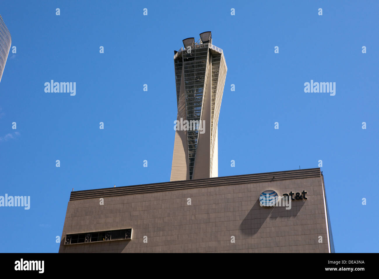 Une vue sur la station de commutation à l'AT&T Tower dans le centre-ville de Los Angeles, Californie Banque D'Images