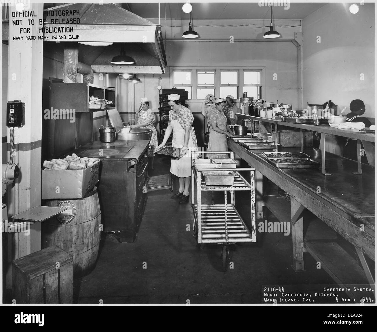 Système Cafétéria Cafétéria, au nord, Cuisine, US Navy Yard, Mare Island, cA. 296844 Banque D'Images