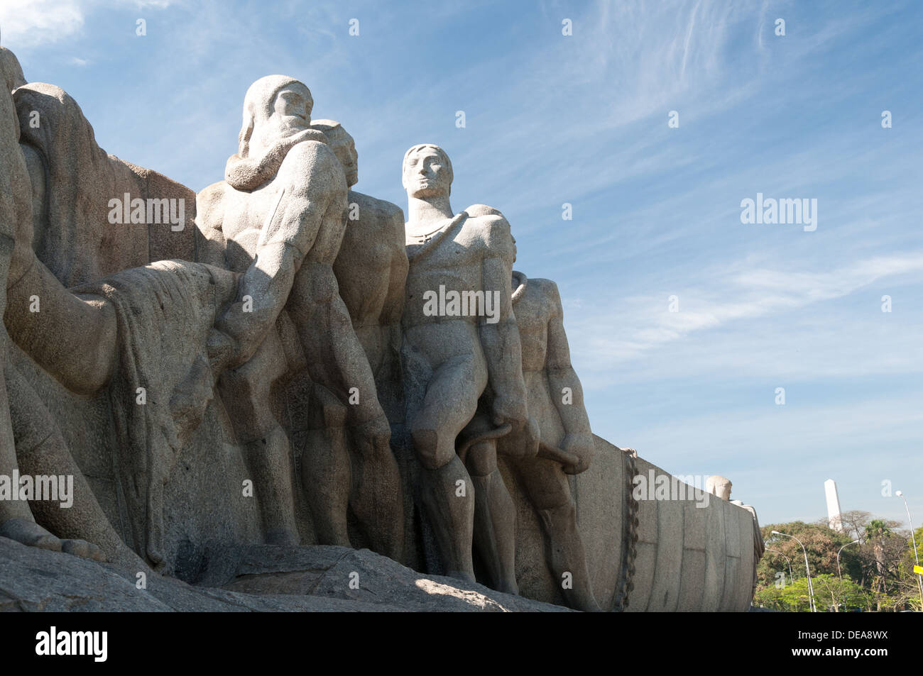 Le Monument Bandeiras dans le parc Ibirapuera, Sao Paulo, Brésil. Banque D'Images