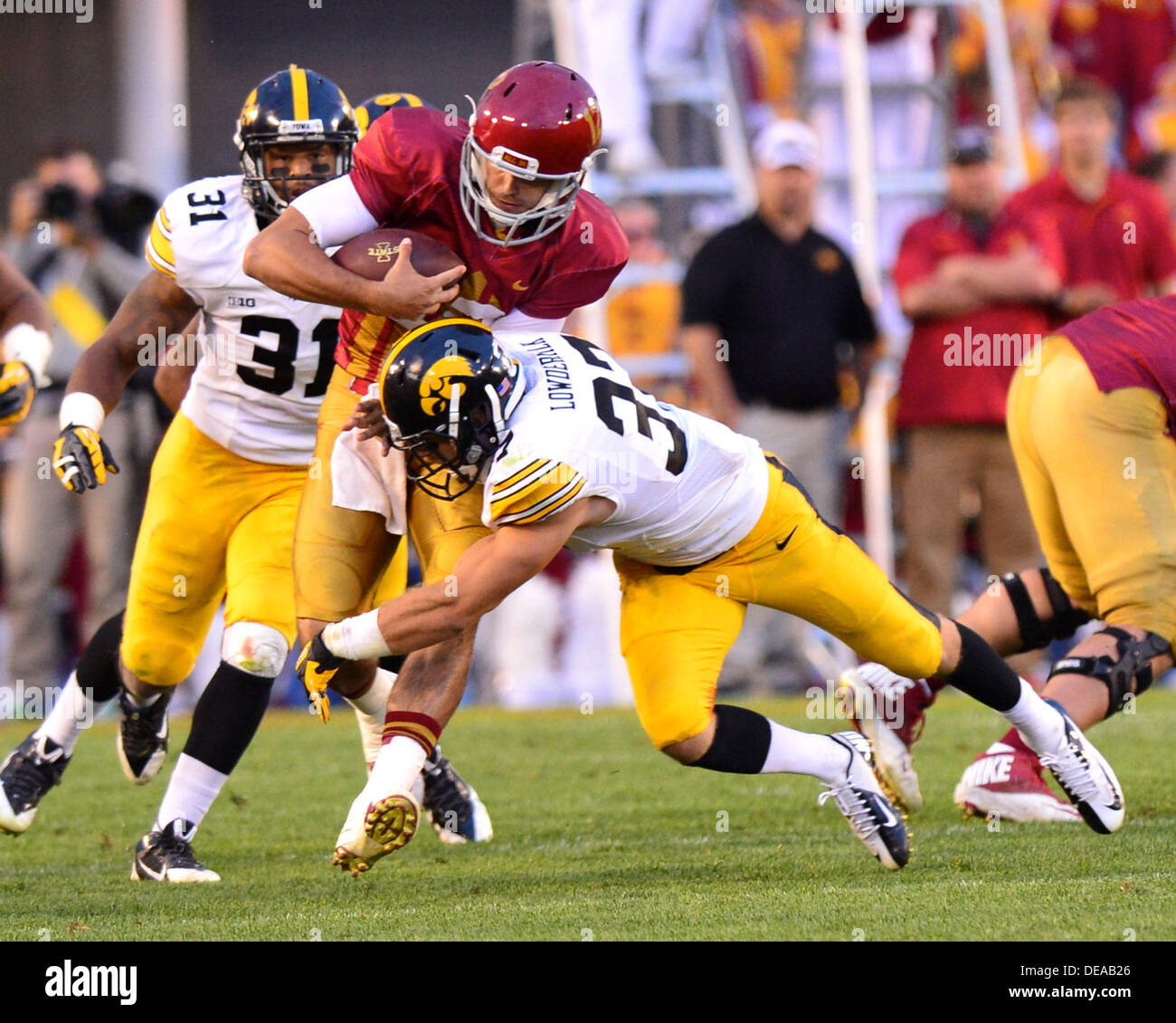 14 septembre 2013 - Ames, Iowa, United States of America - 31 août., 2013 : Iowa State QB # 12 Sam Richardson en action au cours de la NCAA football match entre l'état de l'Iowa l'Iowa Hawkeyes Cyclones et à stade Jack Trice à Ames, Iowa..Ke Lu/CSM Banque D'Images