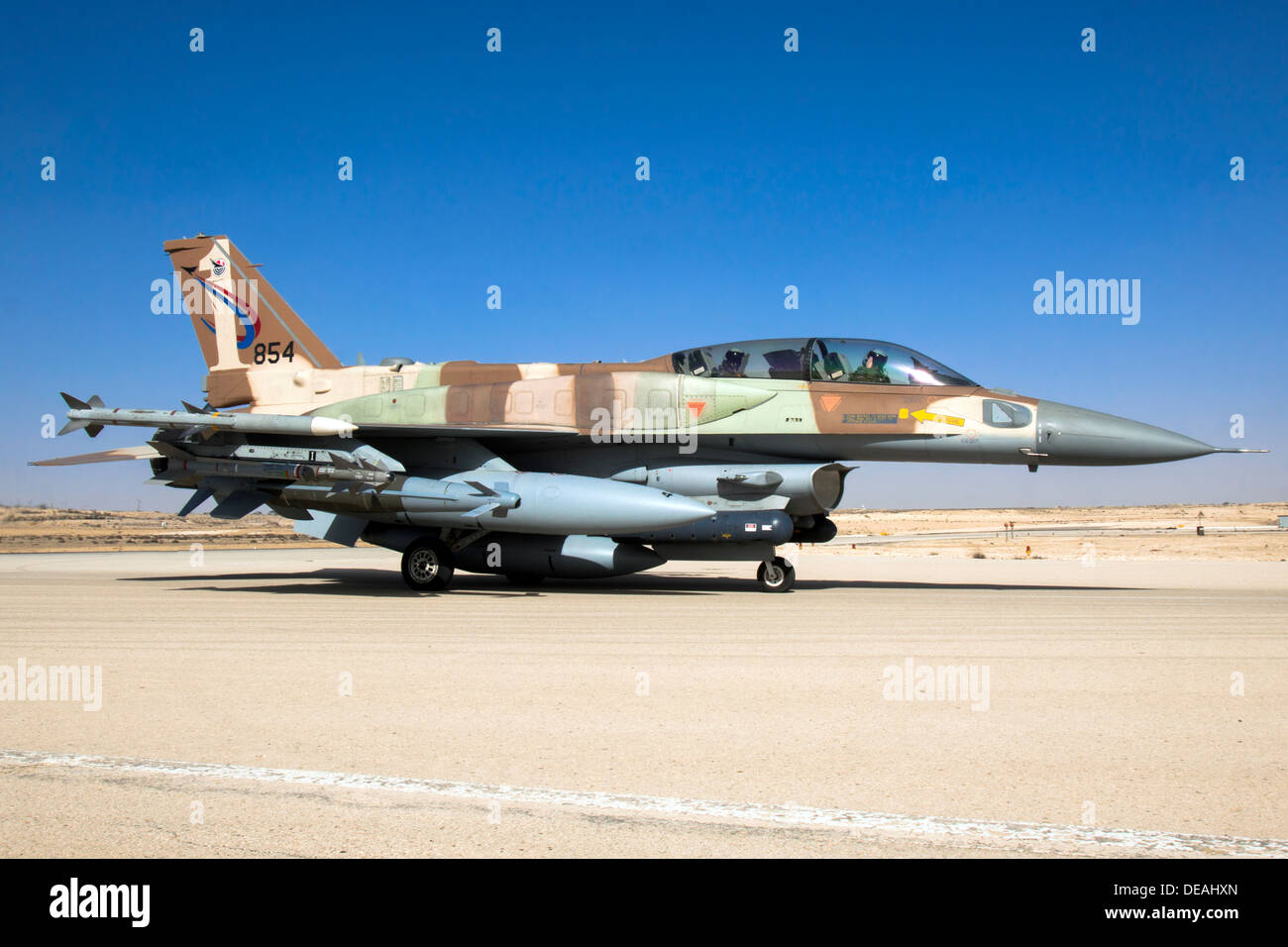 De l'air israélienne (IAF) F-16J Fighter jet sur le terrain Banque D'Images