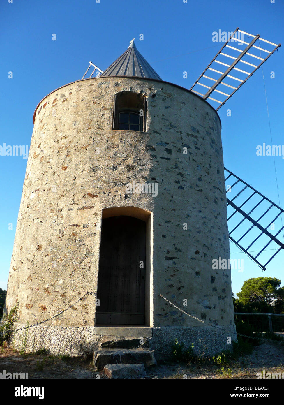 Ile de Porquerolles,Moulin du Bonheur,Var, Provence-Alpes-Cote d'Azur, France Banque D'Images