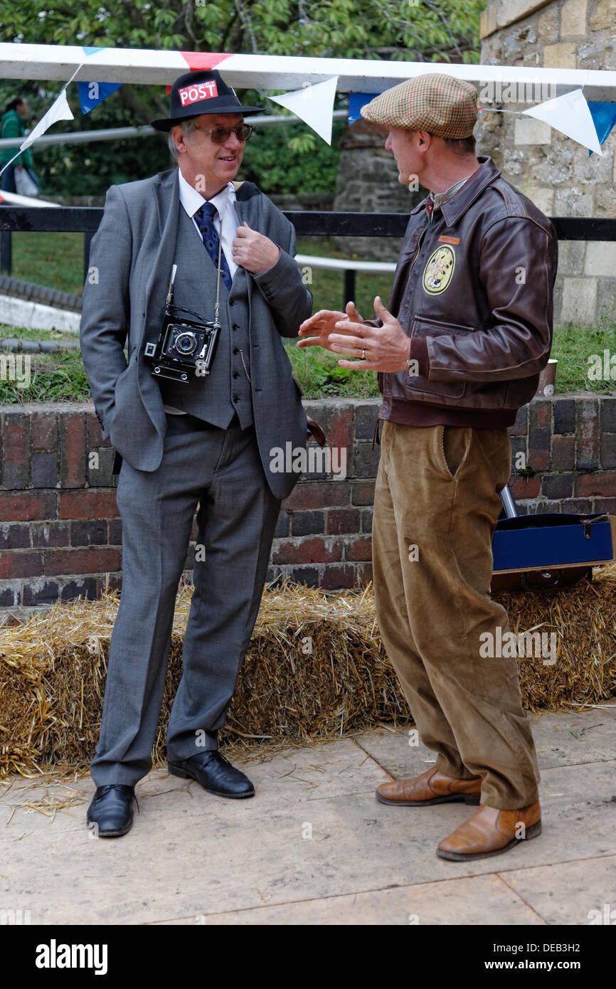 Une photojournaliste au Graflex appareil photo de la photo Post : 1940 Les loisirs Banque D'Images