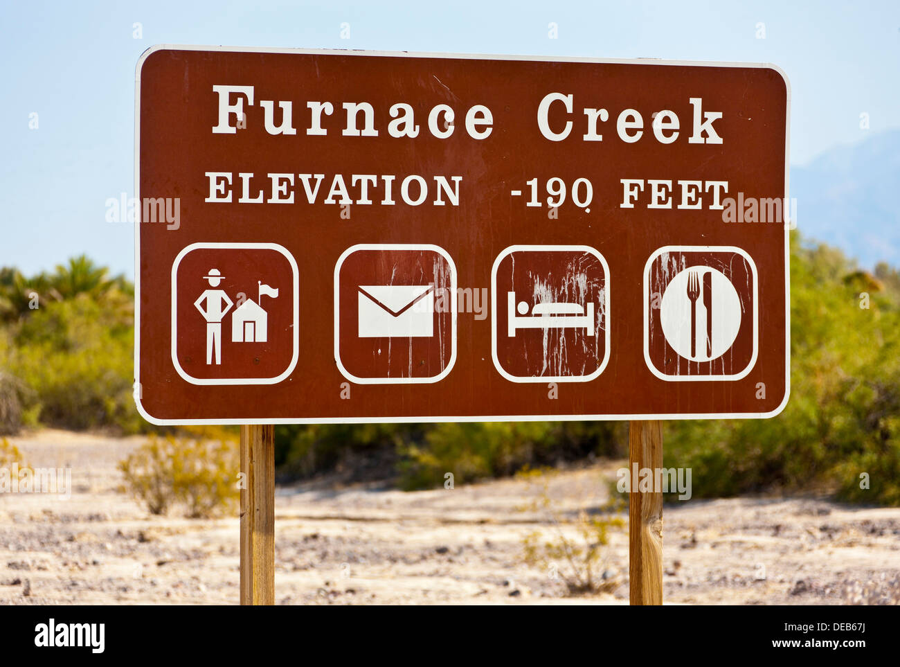 Furnace Creek signe, Death Valley, Californie, USA. JMH5365 Banque D'Images