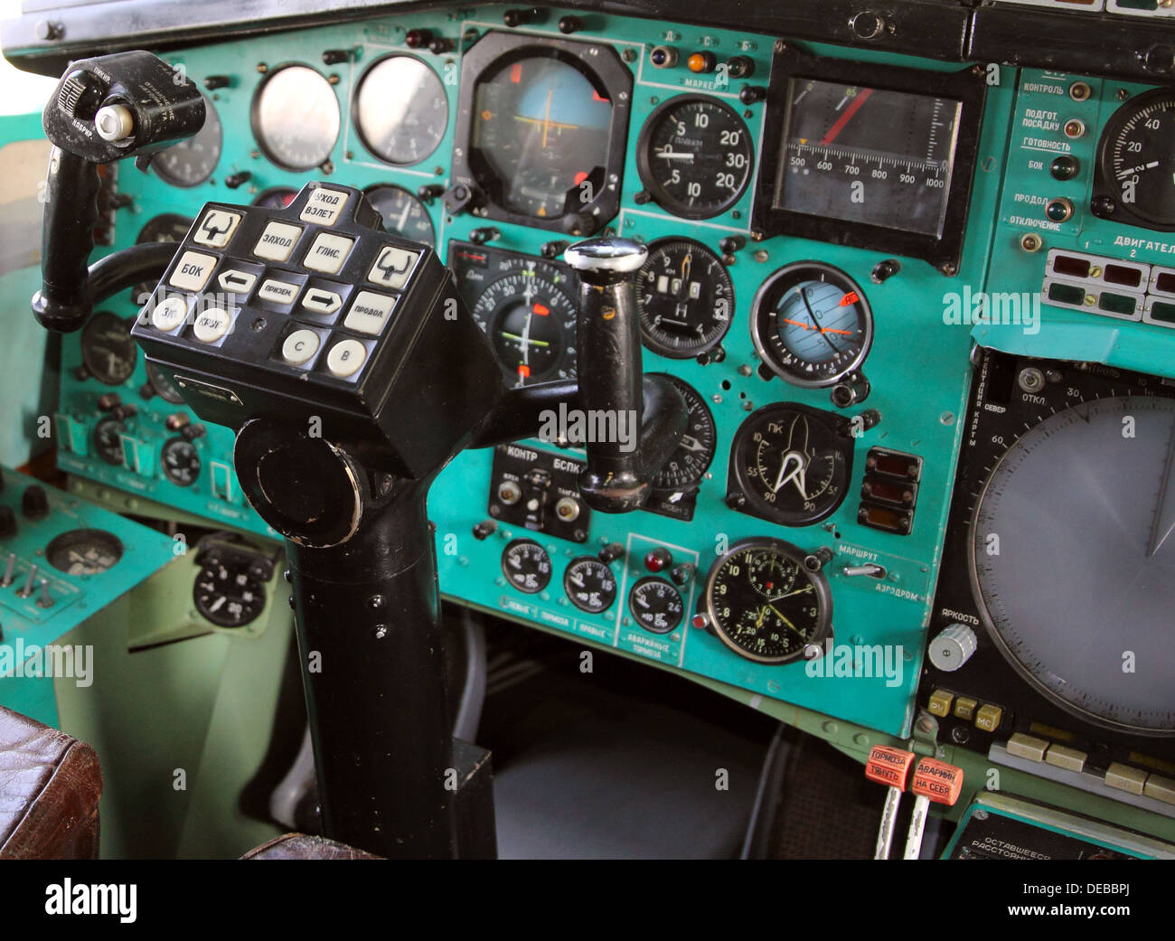 Cockpit de l'avion TU-144. Banque D'Images