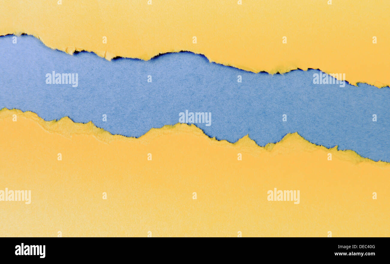 Scrap papier carton déchiqueté avec arrière-plan de l'espace pour votre texte Banque D'Images