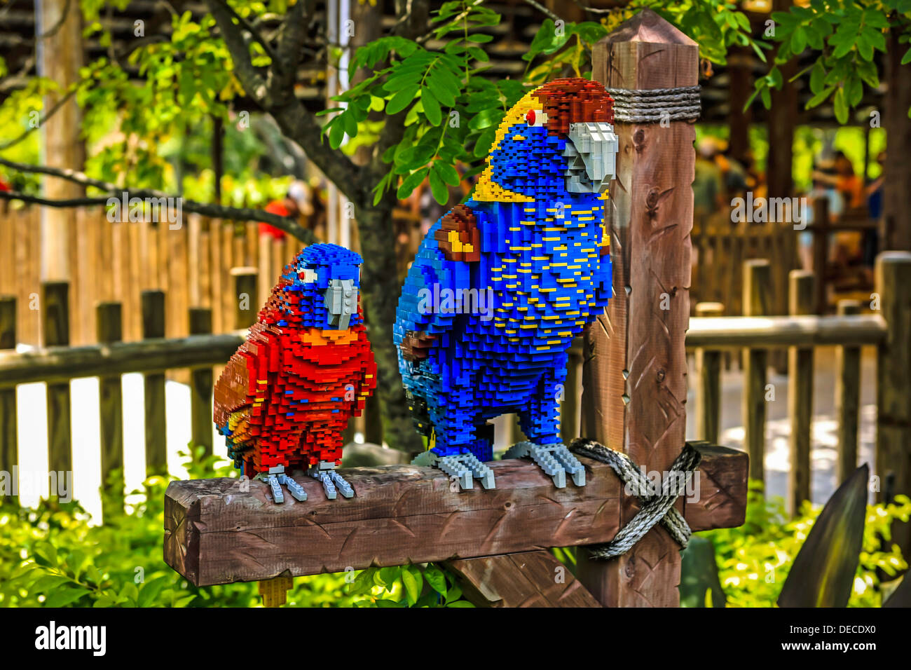 Les perroquets à brique lego Legoland Florida Banque D'Images