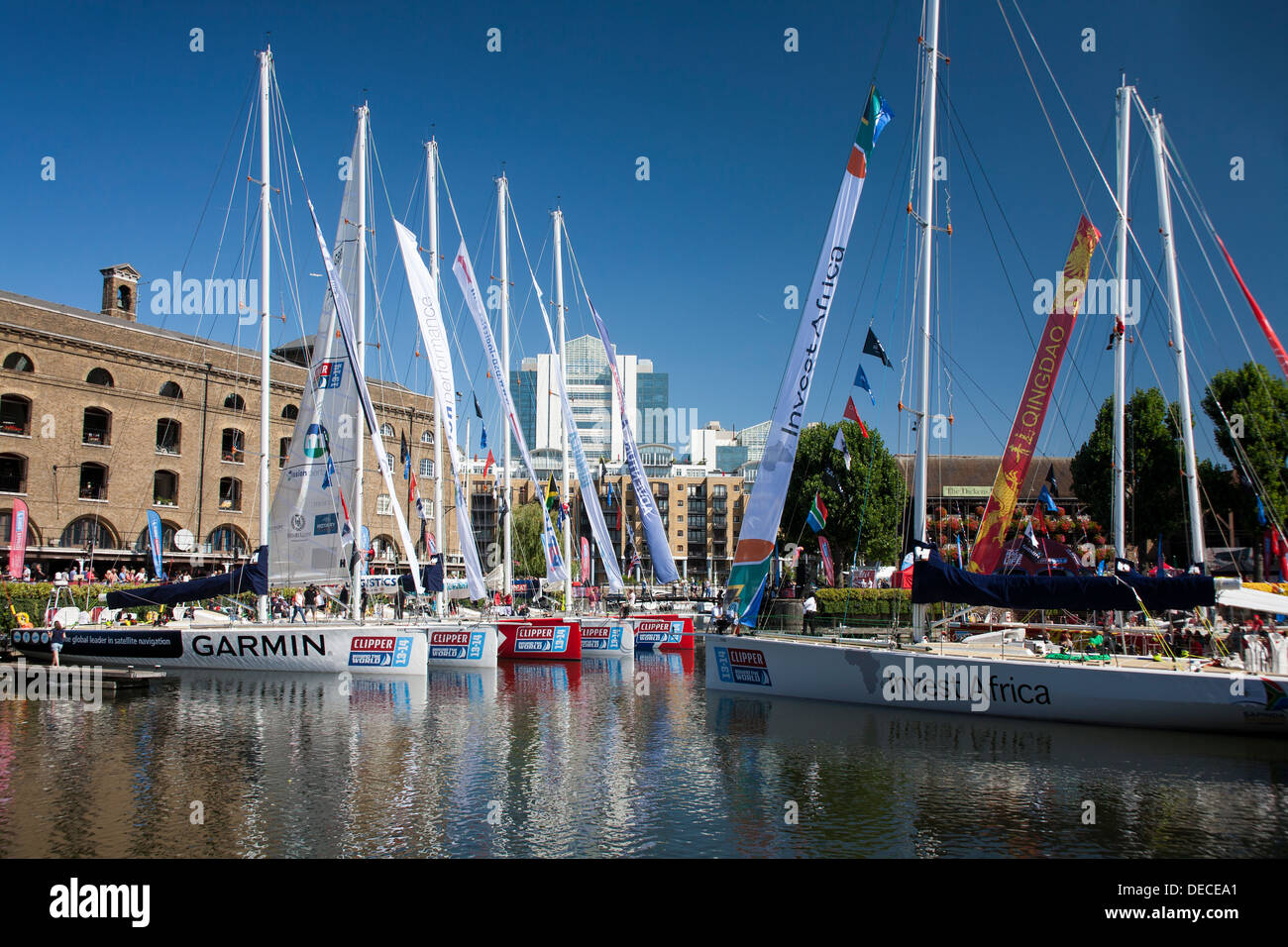 Le Clipper Round the World Race flotte à St Katharine Docks, Région de Tower Hamlets, Londres, Angleterre, Royaume-Uni Banque D'Images