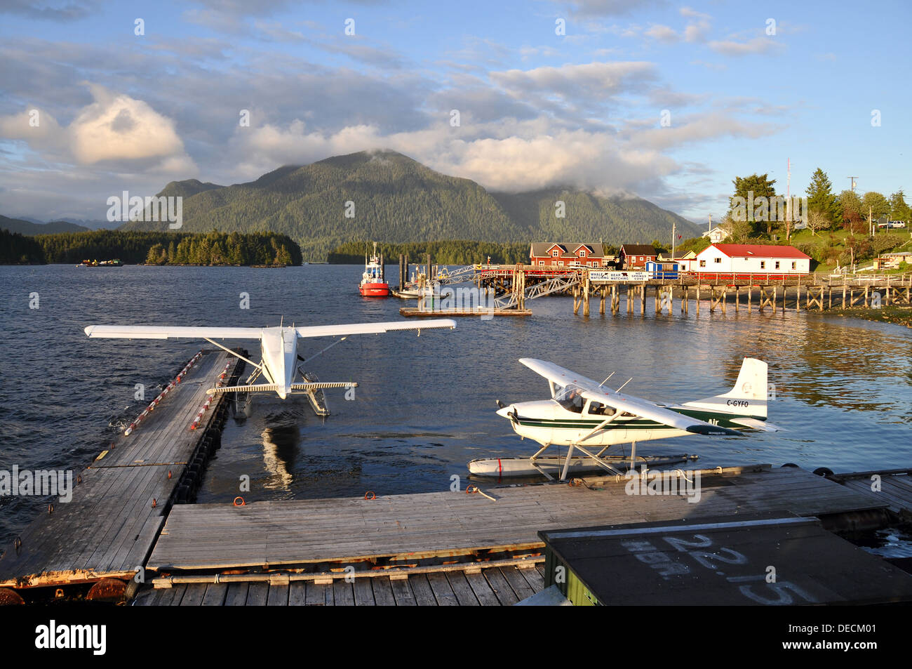 Terminal pour hydravions au quai public, Tofino, Vancouver Island, BC, Canada Banque D'Images
