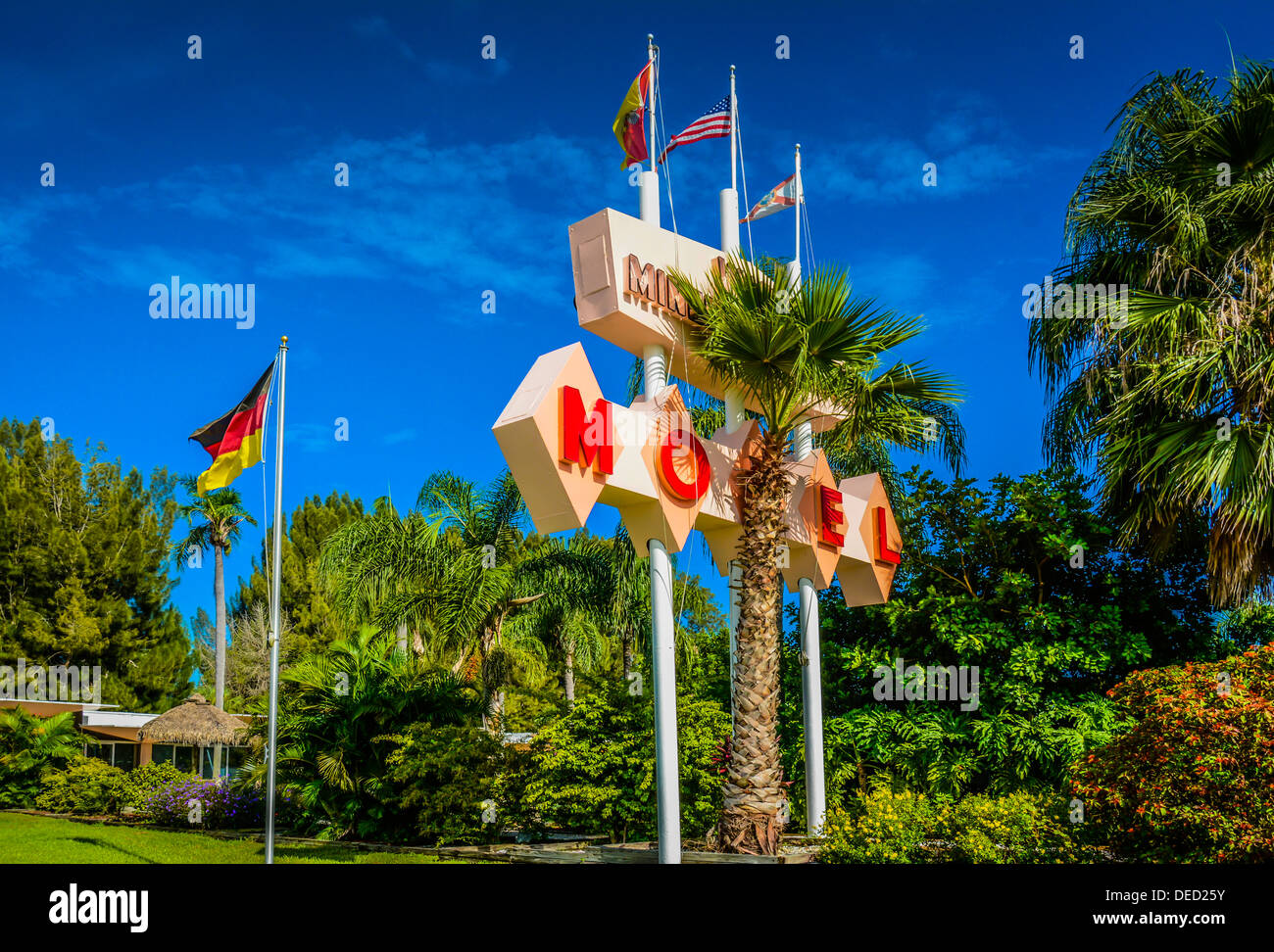 Au milieu du siècle Motel historique conçu par Victor A. Lundy, Warm Mineral Springs, FL Banque D'Images