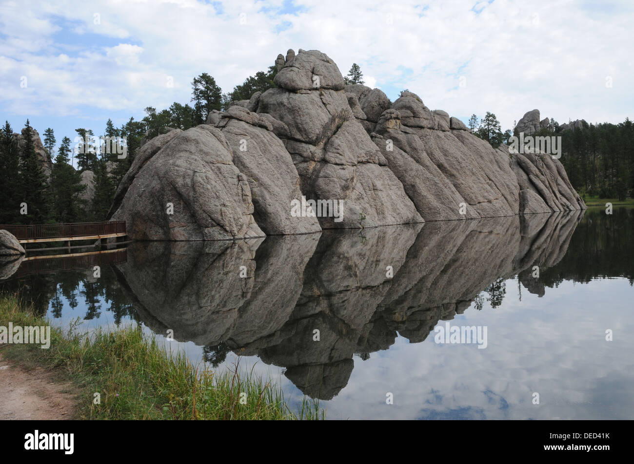 Sylvan Lake. Custer State Park. Une partie du barrage construit par Theodor Reder en 1881. Banque D'Images