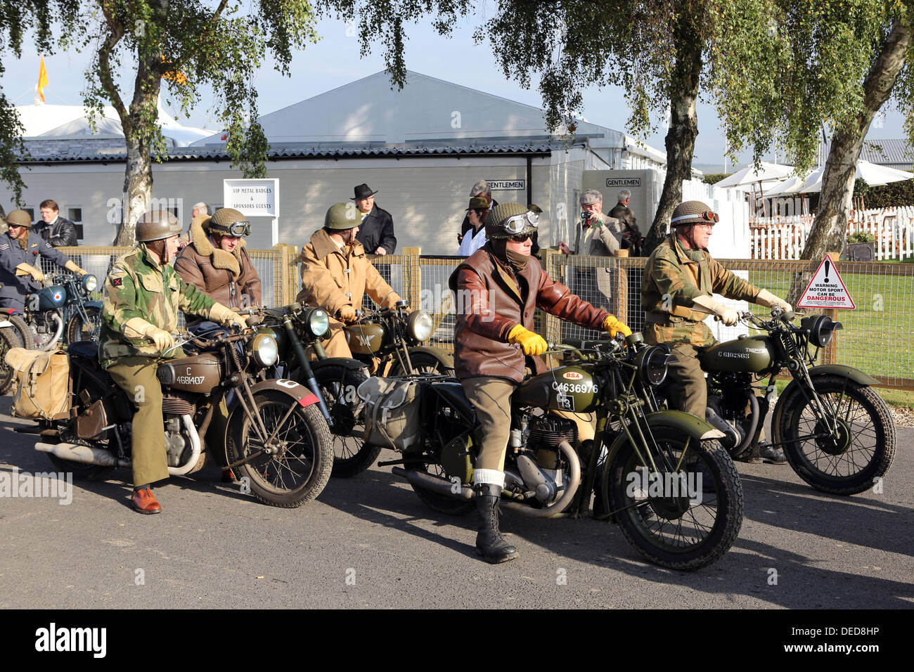Chichester, UK . 15e Août, 2013. Goodwood Revival 2013 au Goodwood Motor Circuit - Photo montre les motos période © Oliver Dixon/Alamy Live News Banque D'Images