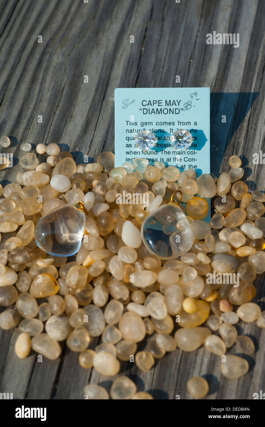USA New Jersey NJ N.J. Cape May diamonds - pierres polies trouvés sur les plages et transformé en bijoux Banque D'Images