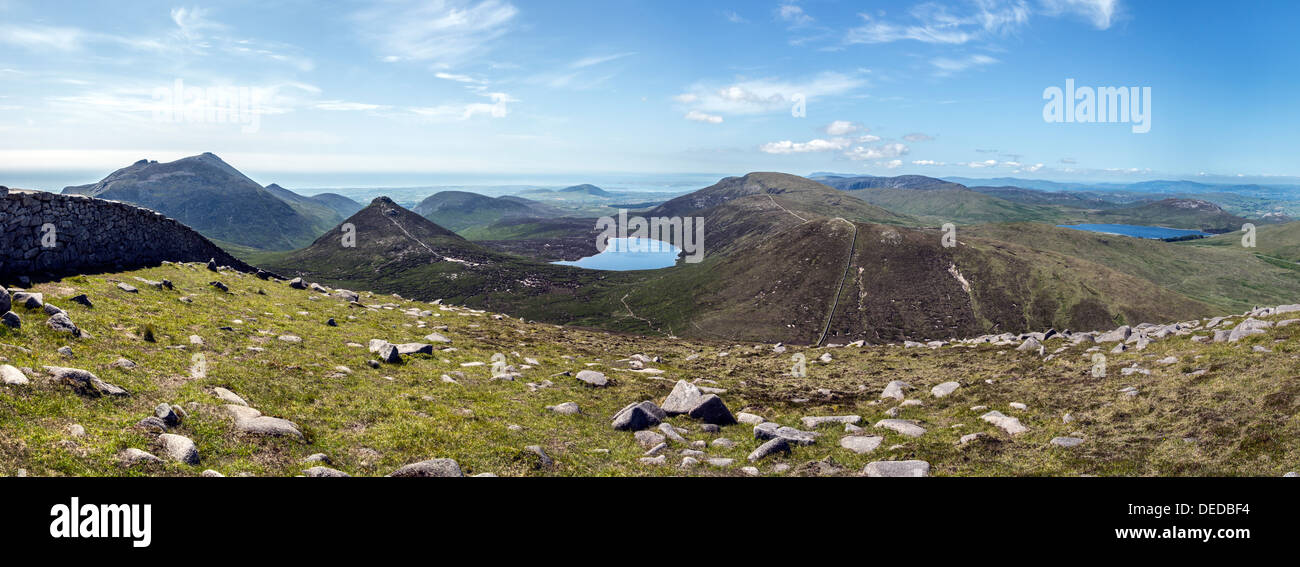 Un panorama des montagnes de Mourne slieve binnian comprend aussi fofanny Doan et réservoir de montagne Banque D'Images