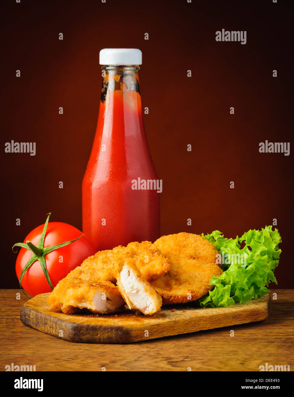 La vie toujours avec des pépites de poulet frites et ketchup Banque D'Images