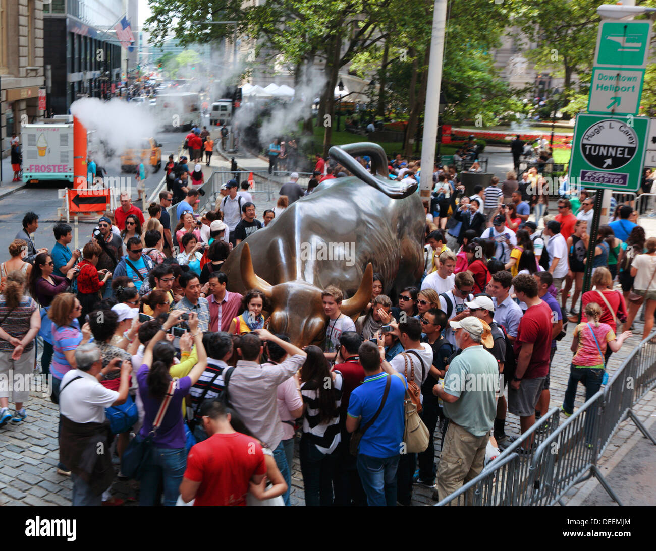 Bronze Wall Street Bull à New York City, New York, USA. Banque D'Images