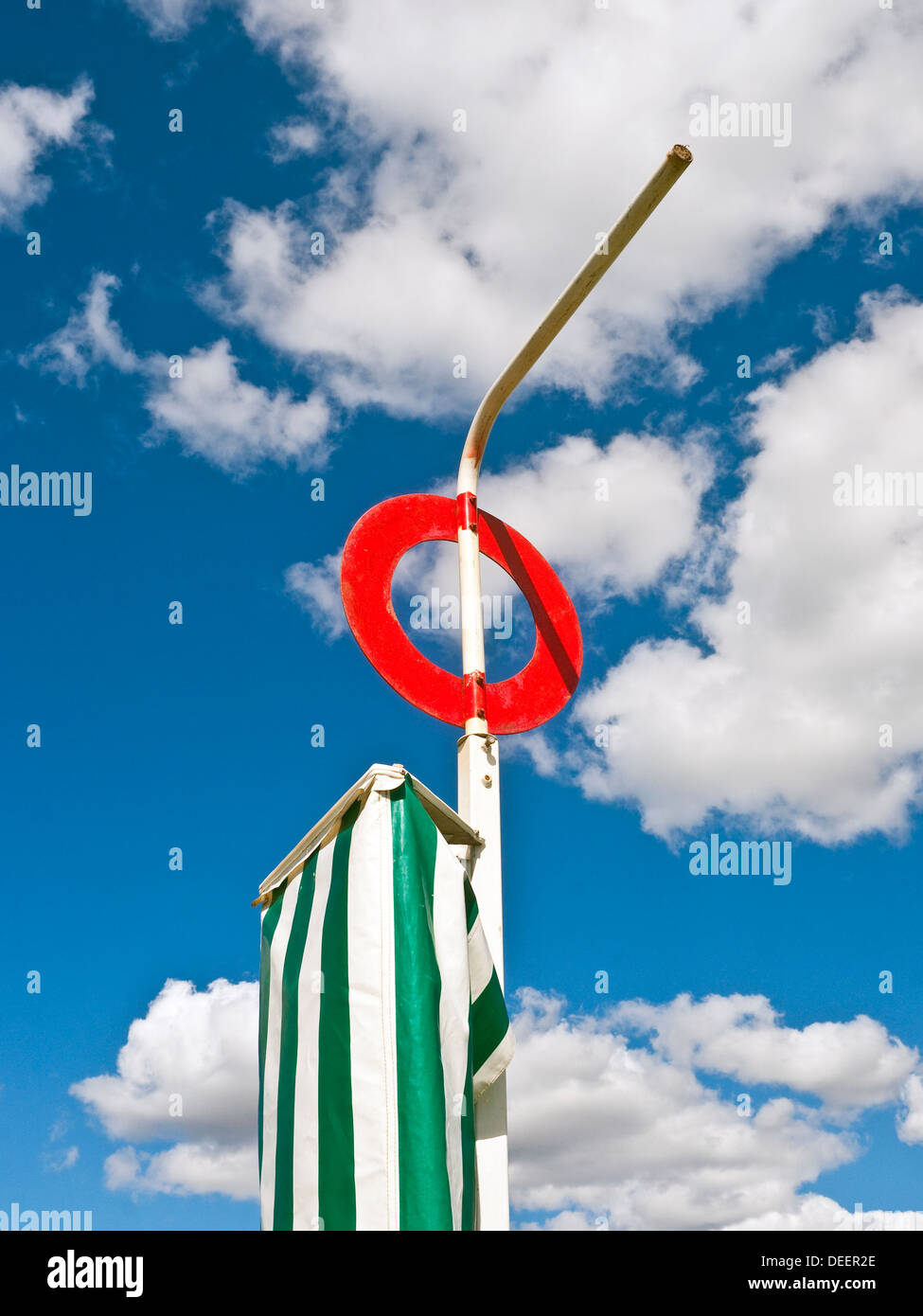 Winning post à La Roche Posay hippodrome - France. Banque D'Images