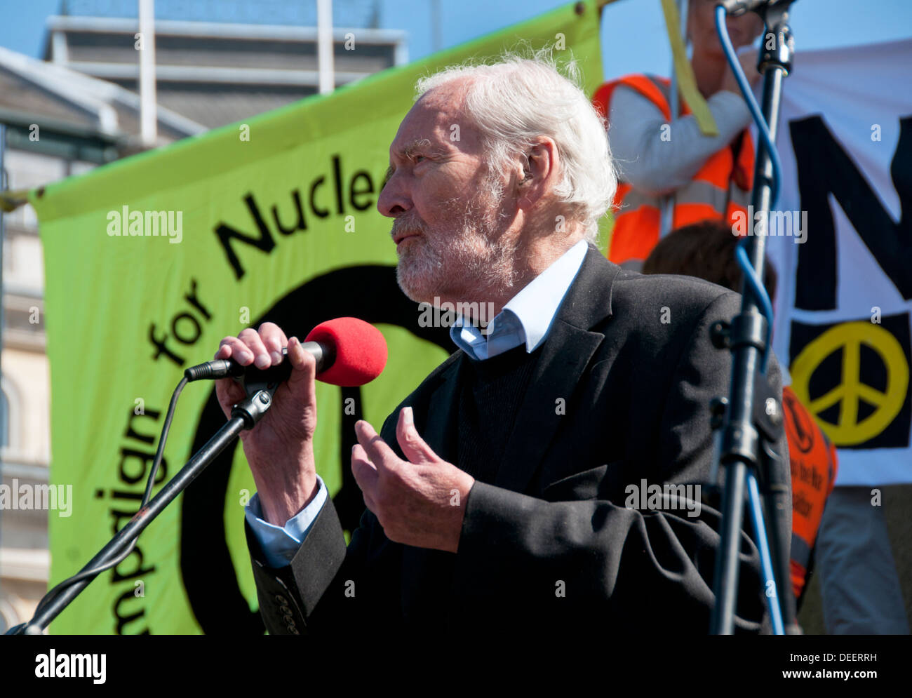 Portrait de Tony Benn a pris sa retraite à l'homme politique Santi-guerre 2013 Protestation syrien Banque D'Images