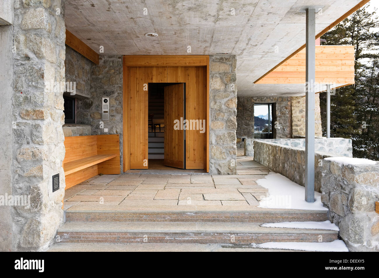 Extérieur du bâtiment en Suisse Banque D'Images