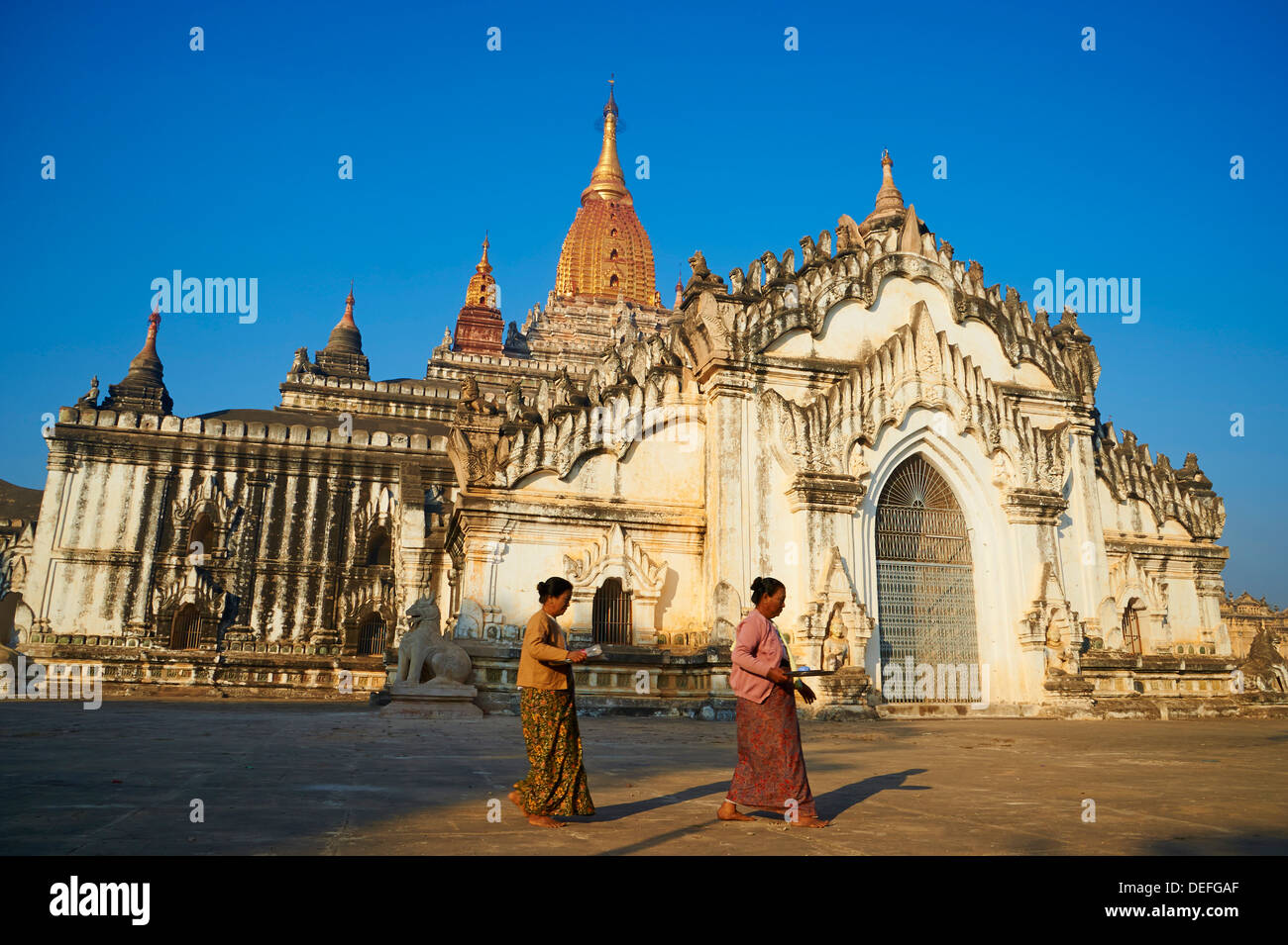 Temple Ananda patho, Bagan (Pagan), le Myanmar (Birmanie), l'Asie Banque D'Images