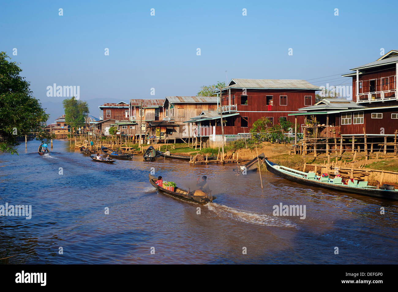 Village de Ywama, lac Inle, l'État de Shan, Myanmar (Birmanie), l'Asie Banque D'Images