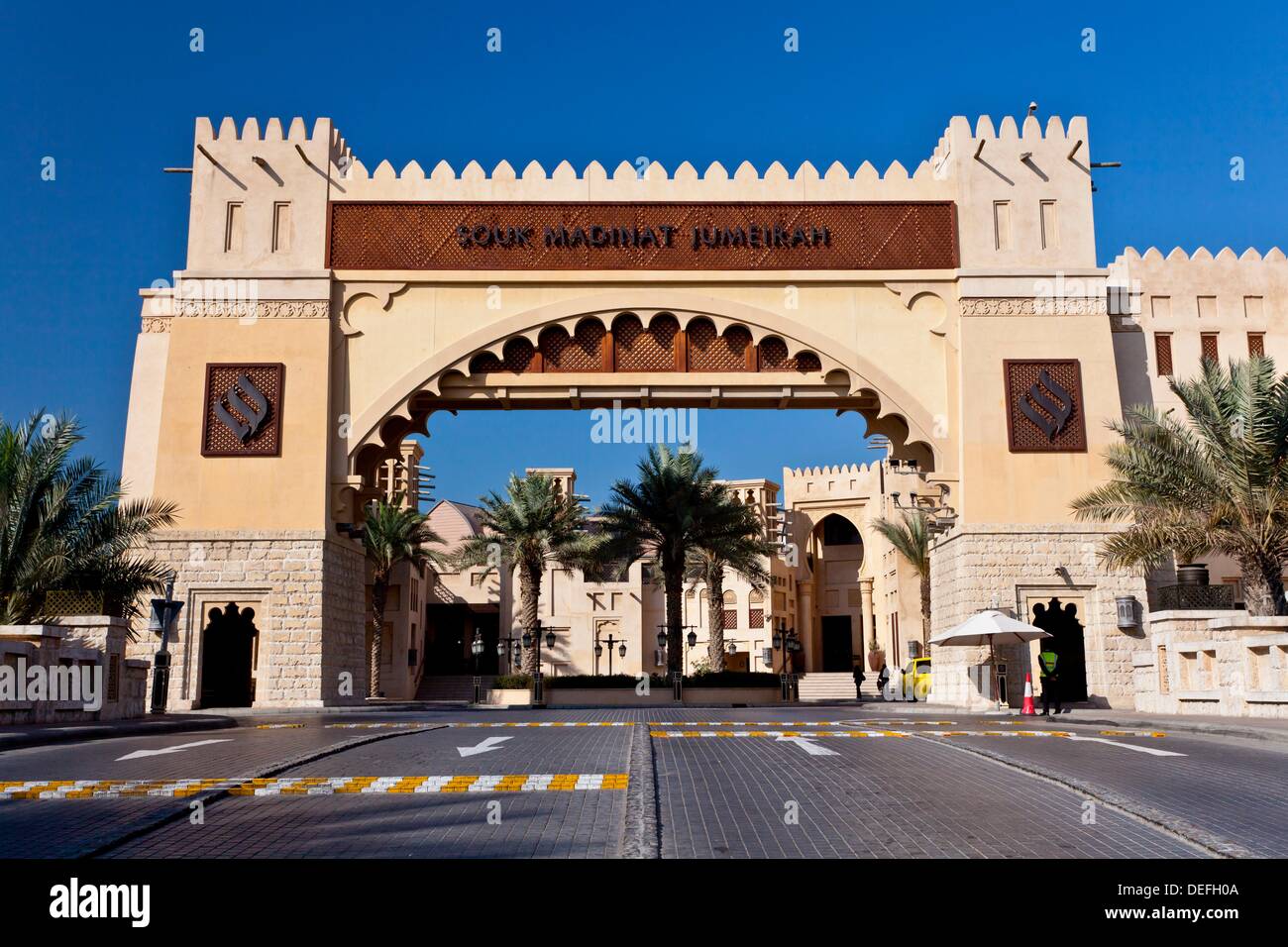 La porte d'entrée du Souk Madinat Jumeirah à Dubai, UAE Photo Stock - Alamy