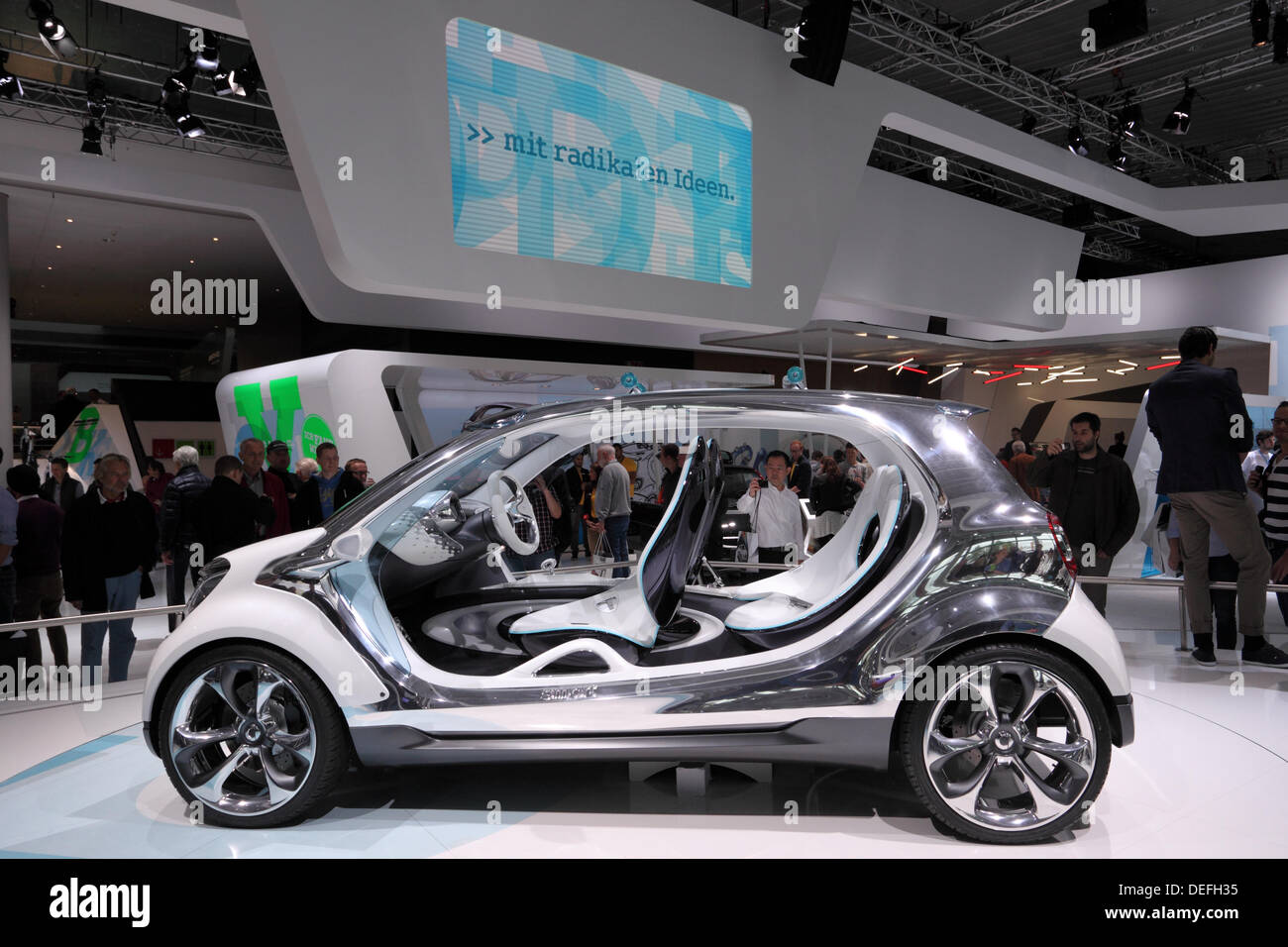 Francfort, Allemagne. 17 août, 2013. International Motor Show de Francfort, en Allemagne. Smart Fourjoy concept-car à la 65ème IAA de Francfort, Allemagne, le 17 septembre 2013 © philipus/Alamy Live News Banque D'Images