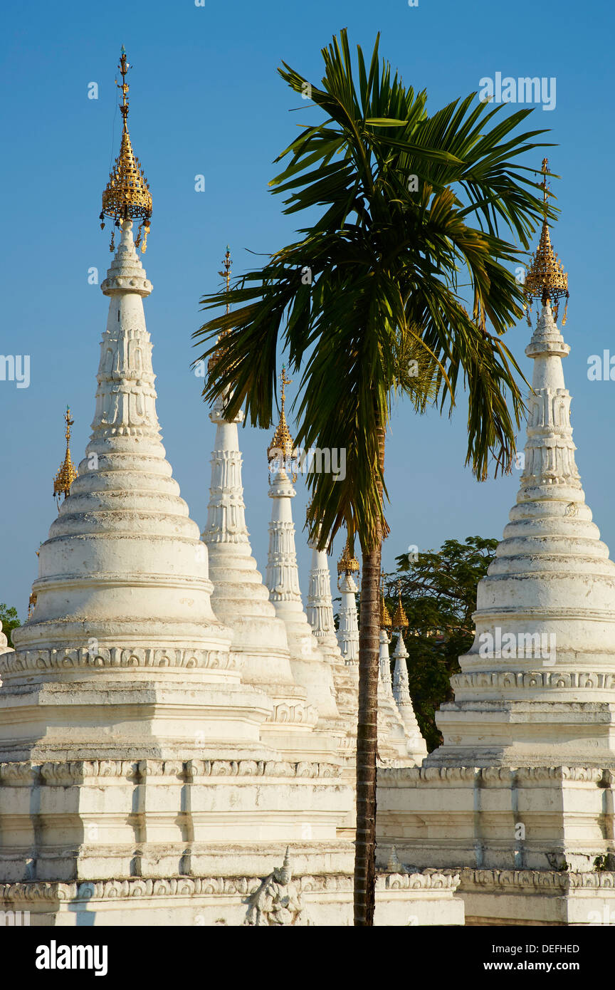 Sandamuni Paya temple et monastère, Mandalay, Myanmar (Birmanie), l'Asie Banque D'Images