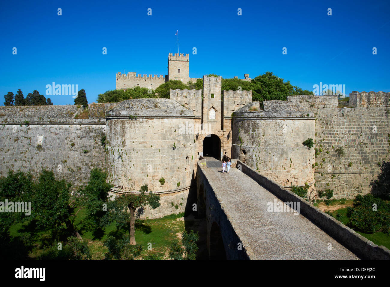 La forteresse et le Palais des grands maîtres, UNESCO World Heritage Site, Rhodes, Rhodes, Dodécanèse, îles grecques, Grèce Banque D'Images La forteresse et le Palais des grands maîtres, UNESCO World Heritage Site, Rhodes, Rhodes, Dodécanèse, îles grecques, Grèce Banque D'Images