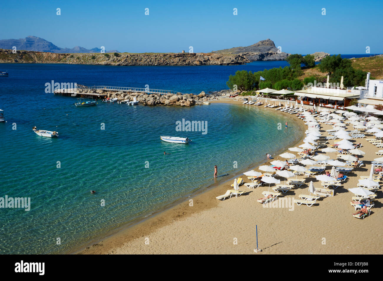 Plage de Lindos, Lindos, Rhodes, Dodécanèse, îles grecques, Grèce, Europe Banque D'Images