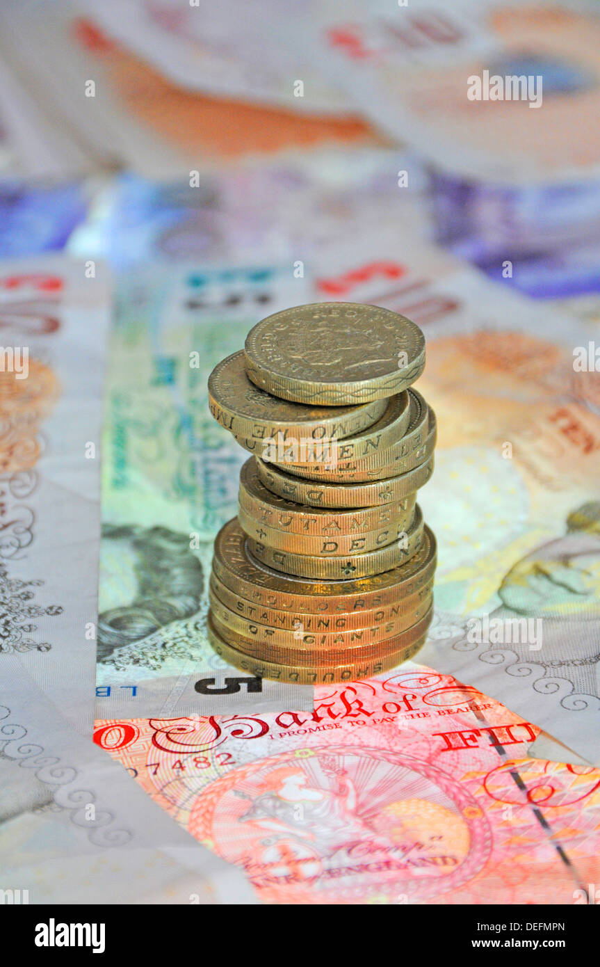 Pile de pièces de monnaie La monnaie britannique Banque D'Images