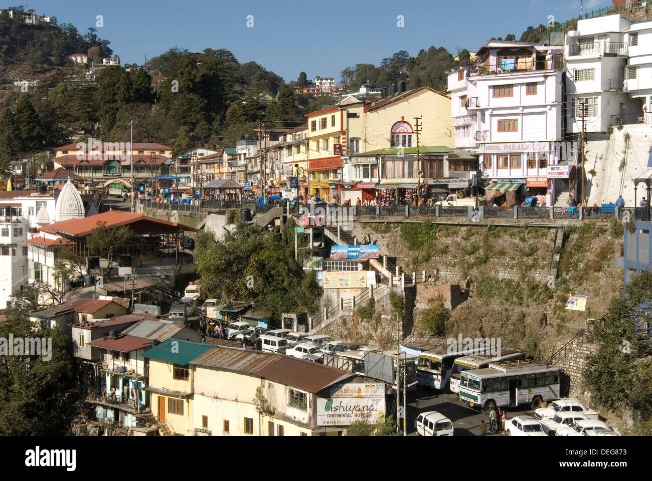 Gandhi Chowk, Mussoorie, station de colline au-dessus de Dehra Dun, Uttarakhand, Garwhal Himalaya, l'Inde, l'Asie Banque D'Images