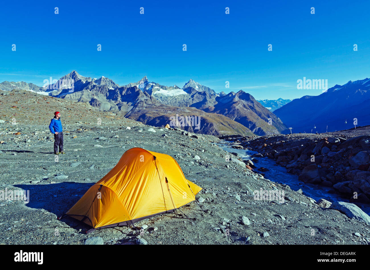 Camping au-dessus de Zermatt, Valais, Alpes Suisses, Suisse, Europe Banque D'Images