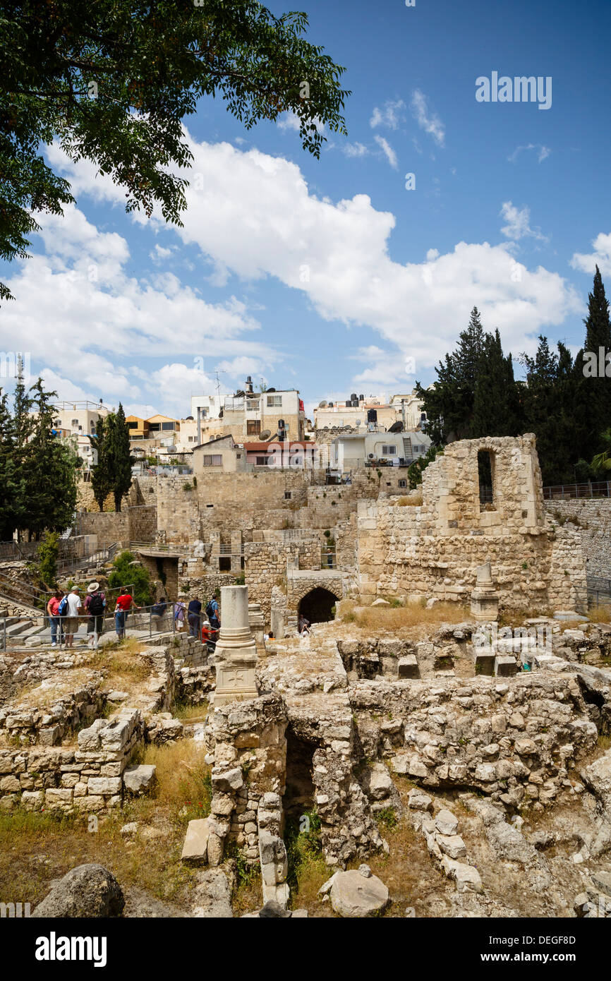 La piscine de Béthesda, les ruines de l'église Byzantine, Jérusalem, Israël, Moyen Orient Banque D'Images