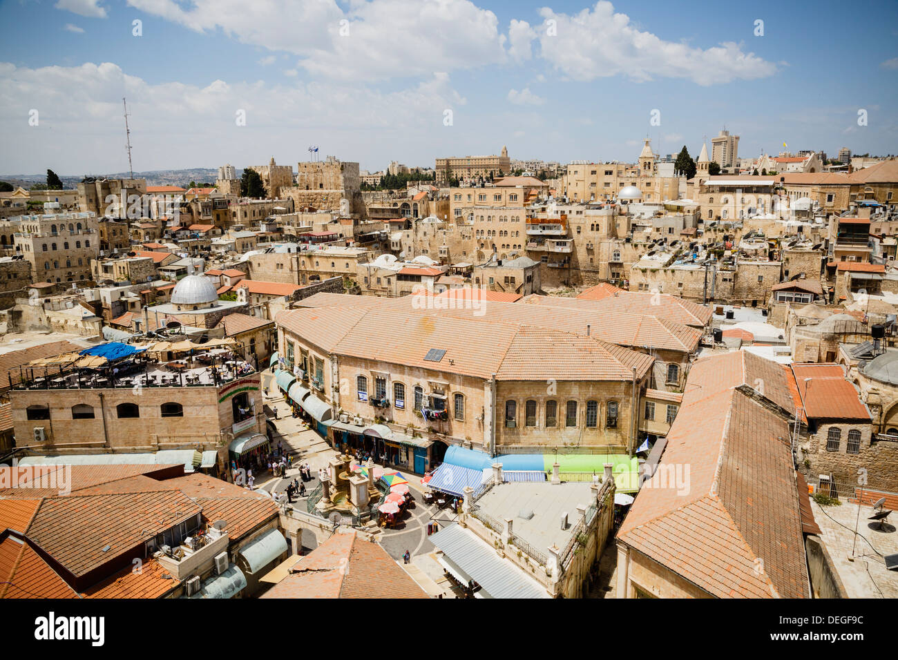 Vue sur la vieille ville, site du patrimoine mondial de l'UNESCO, Jérusalem, Israël, Moyen Orient Banque D'Images