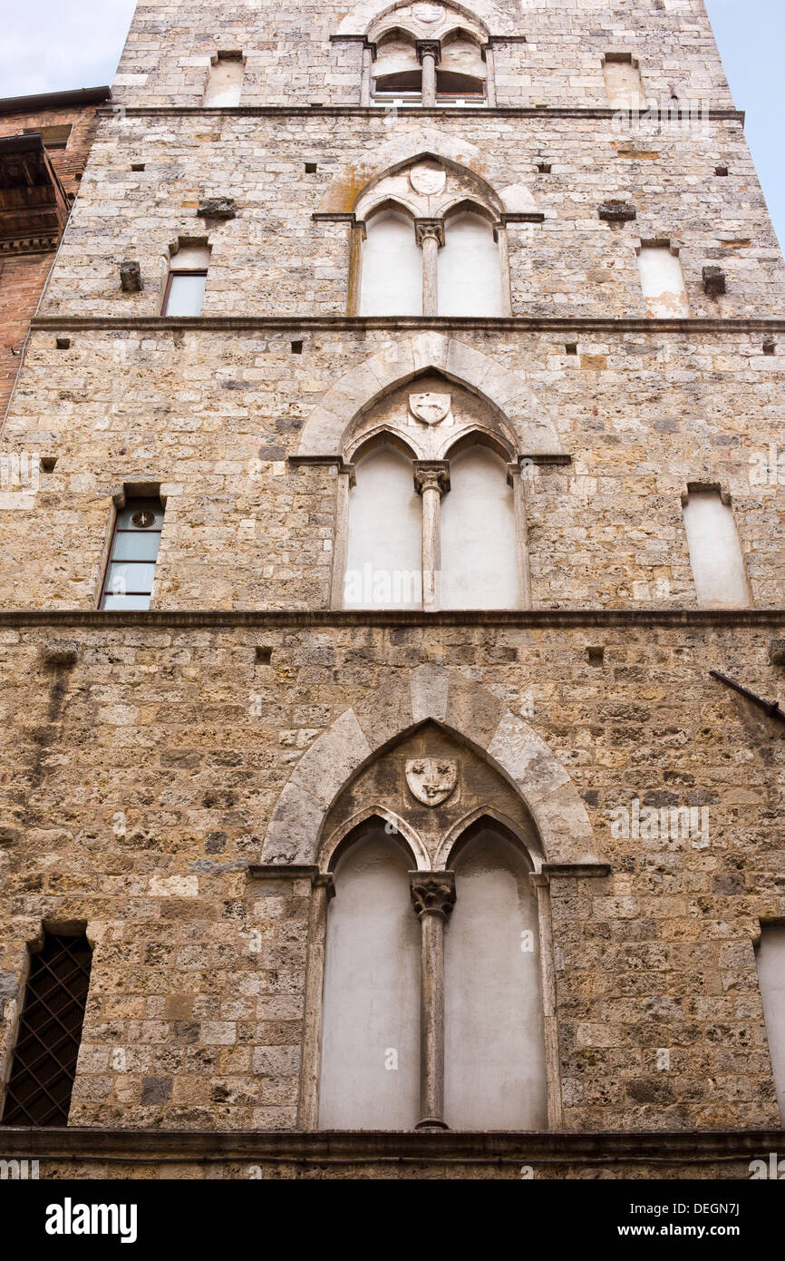 Les détails architecturaux d'un bâtiment, Sienne, Toscane, Italie Banque D'Images