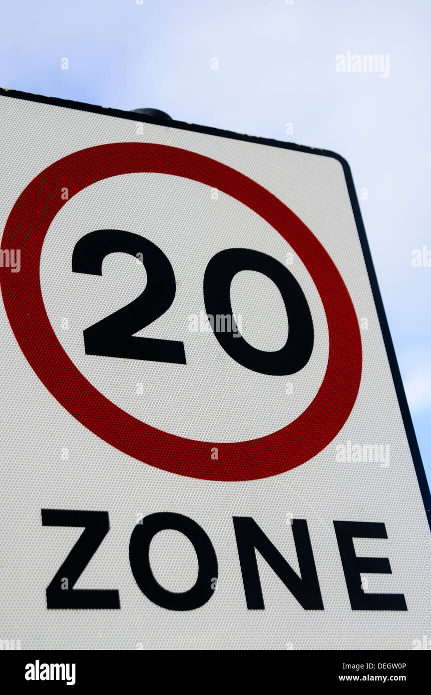 20 mph milles à l'heure limite de vitesse zone sign Banque D'Images