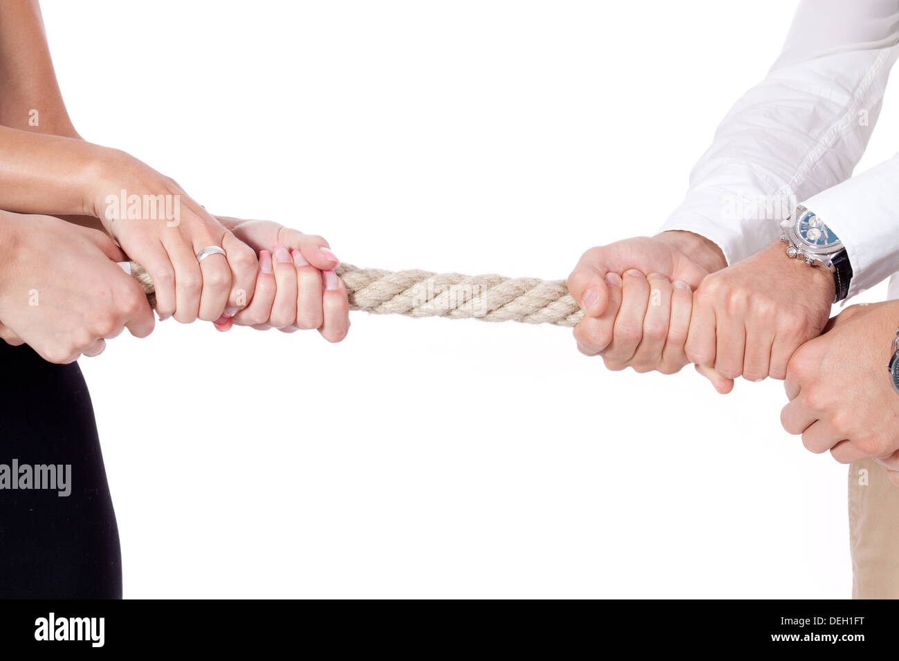 Business Woman contre businessman pulling rope isolated on white Banque D'Images