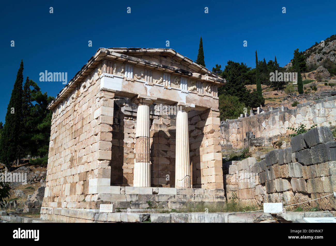 Trésor des Athéniens à Delphes oracle site archéologique en Grèce Banque D'Images