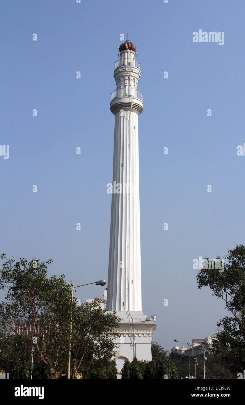 Shaheed Minar autrefois connu sous le nom de Ochterlony Monument, a été érigé en 1828 en mémoire de Major-général Sir David Ochterlony Banque D'Images