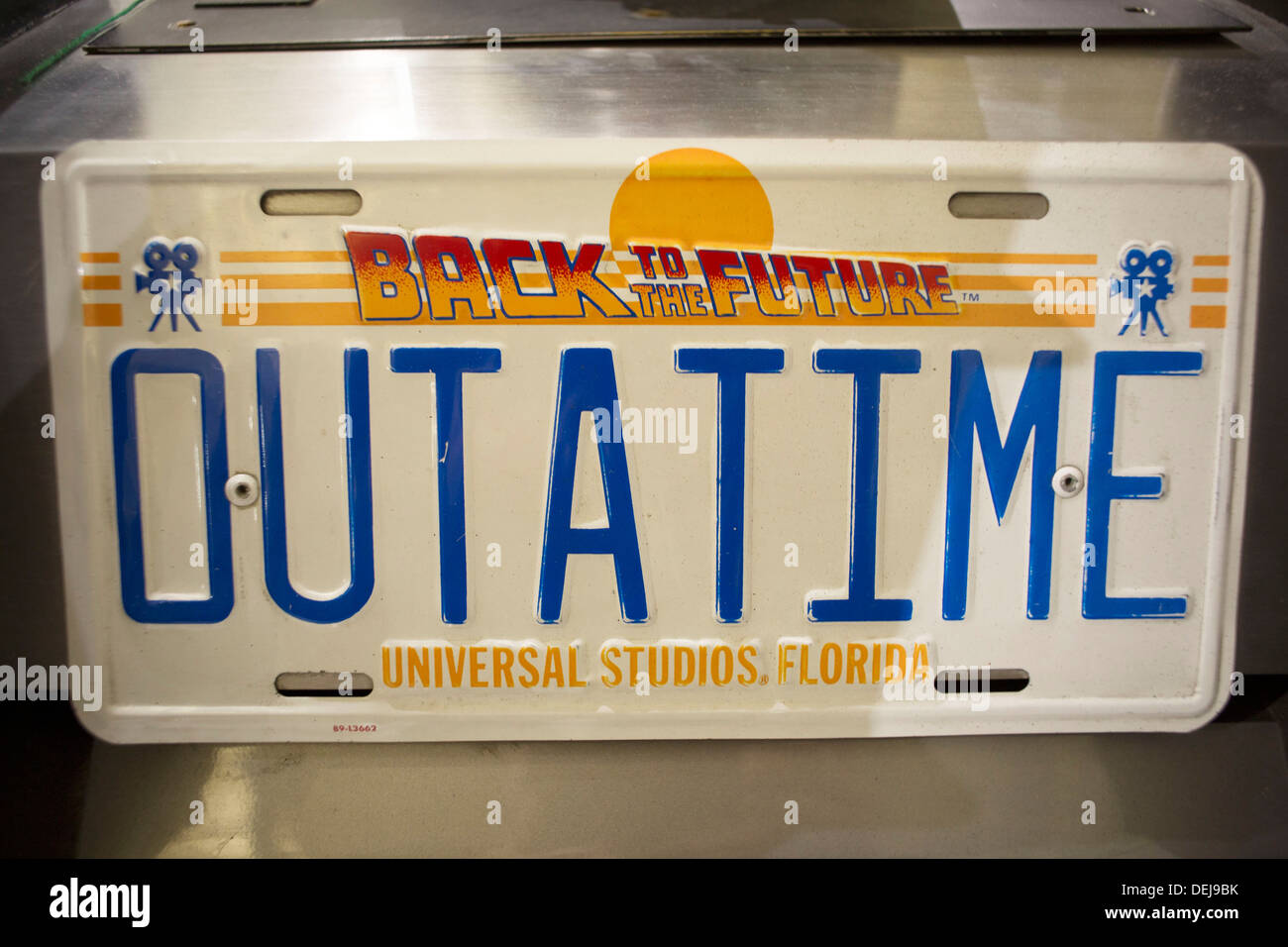 Retour à la voiture de demain. Heritage Motor Centre est la plus grande collection de voitures vintage classique britannique. Gaydon, Angleterre, Royaume-Uni. Banque D'Images