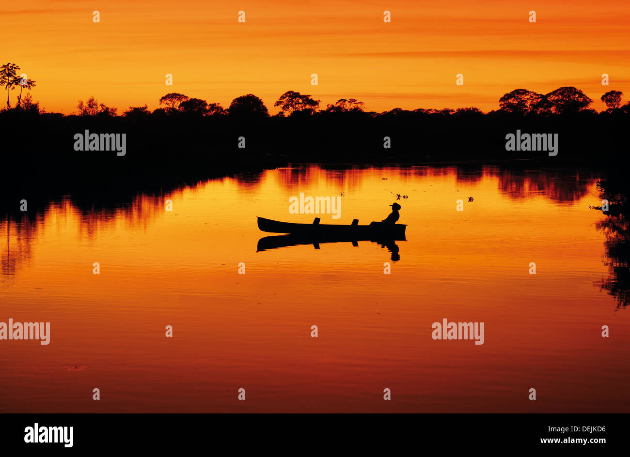 Brésil, Pantanal : lever du soleil à 5:30 am à fleuve Rio Claro Banque D'Images