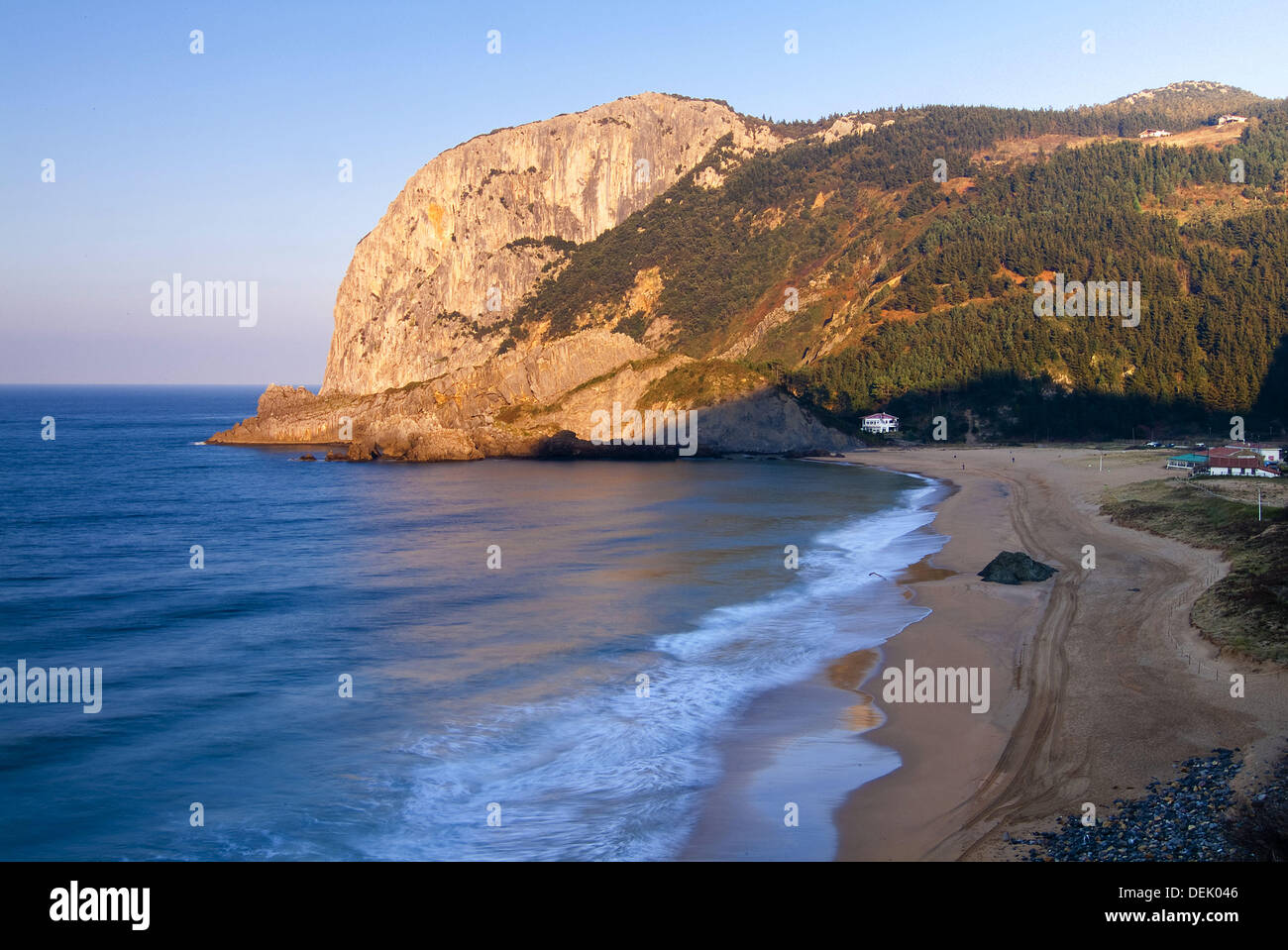 Cap Ogoño Vue Depuis La Plage De Laga à Barcelos Gascogne