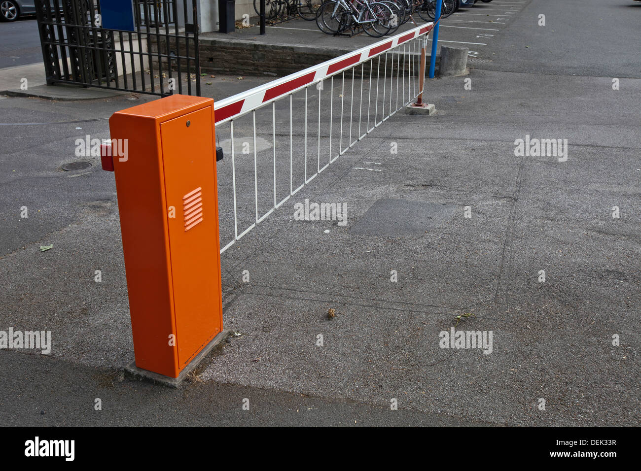 Barrière de parking fermé Photo Stock - Alamy