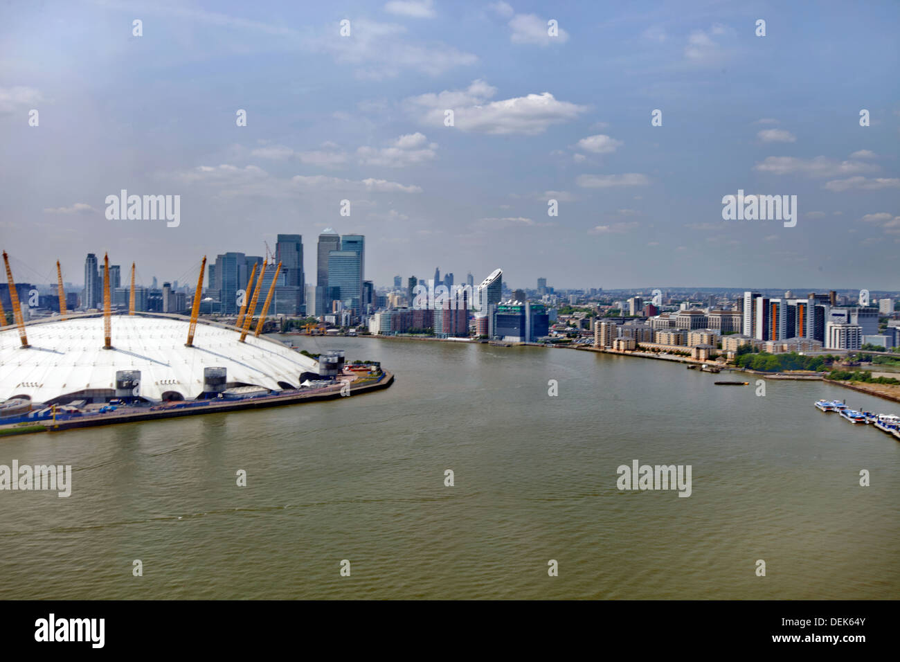 Royaume-uni, Angleterre, Londres, 02 Arena Canary Wharf Skyline Banque D'Images