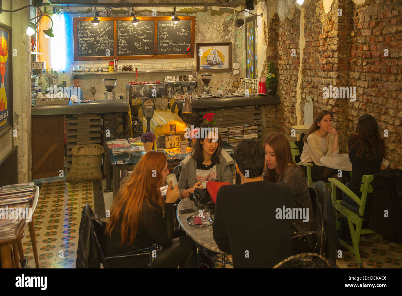 Istanbul, Karaköy, Kara Ali Kaptan Sokak 7, Karabatak Karaköy / Julius Meinl, trendiges Cafe Banque D'Images