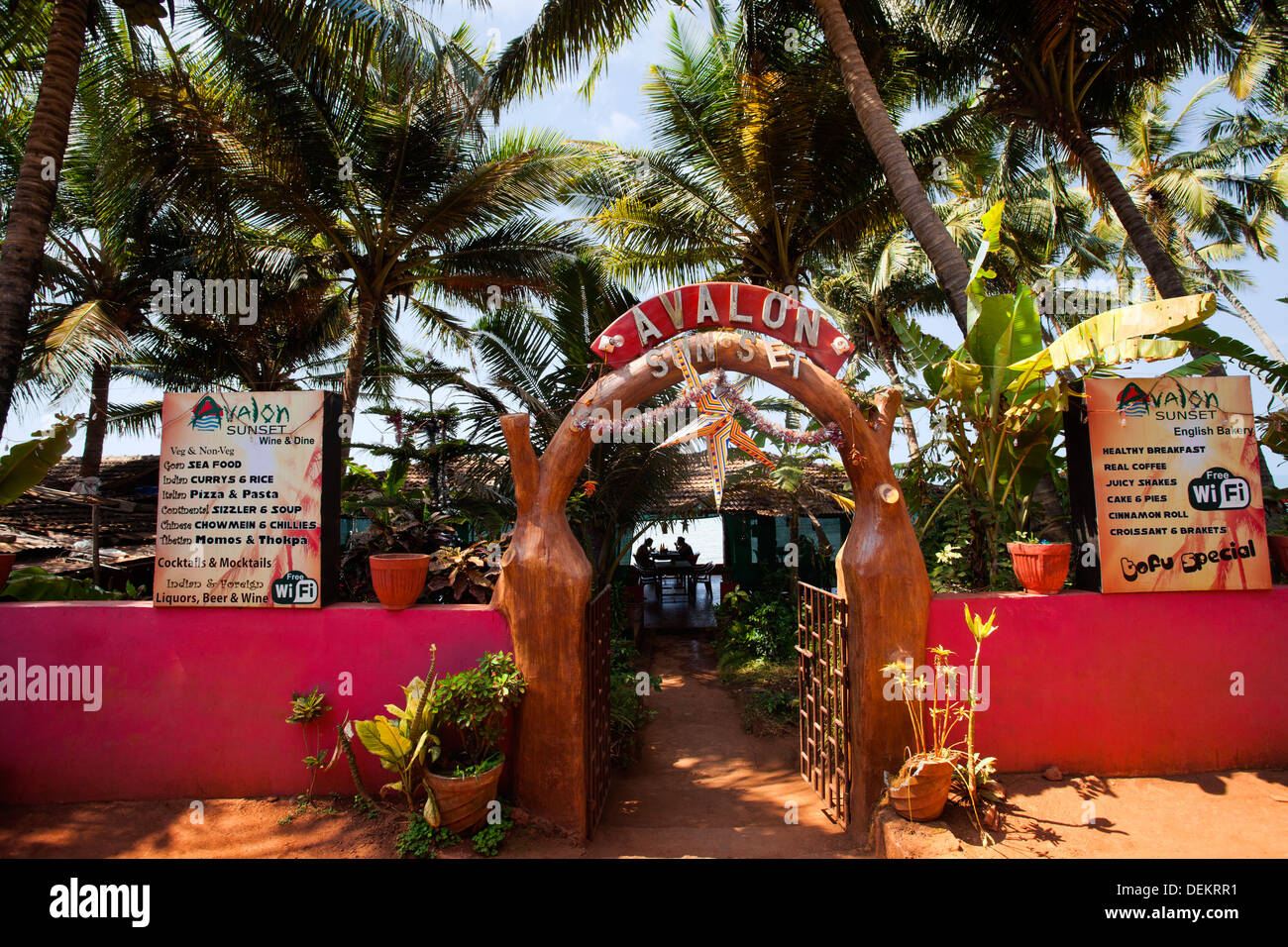 Entrée d'un restaurant, Avalon Sunset Bar & Restaurant, Anjuna, Nord de Goa, Goa, Inde Banque D'Images