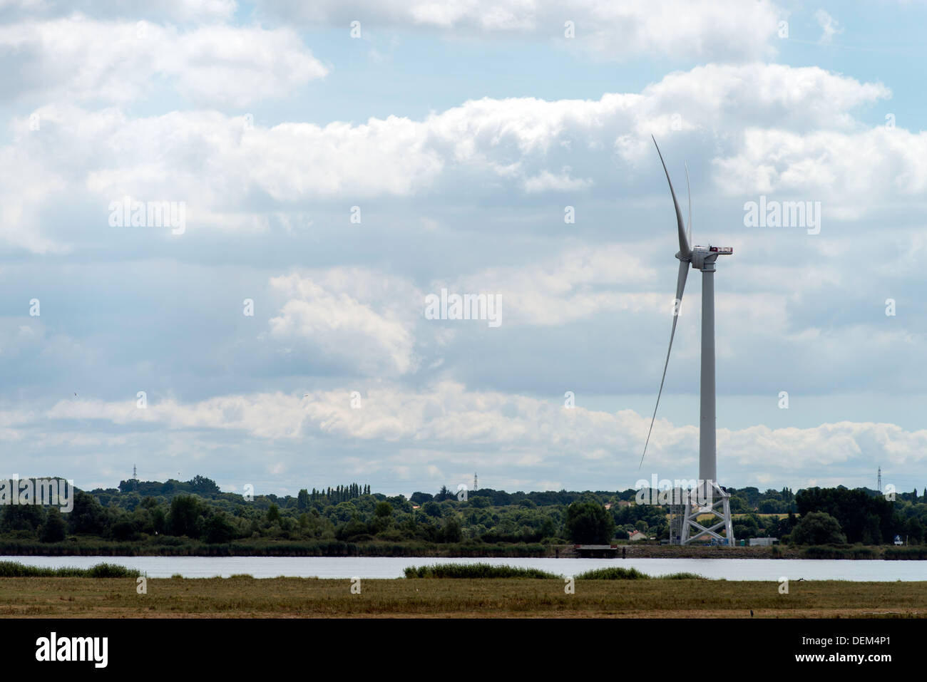 World's largest offshore wind turbines Saint Nazaire près de Nantes Nord France Europe Banque D'Images