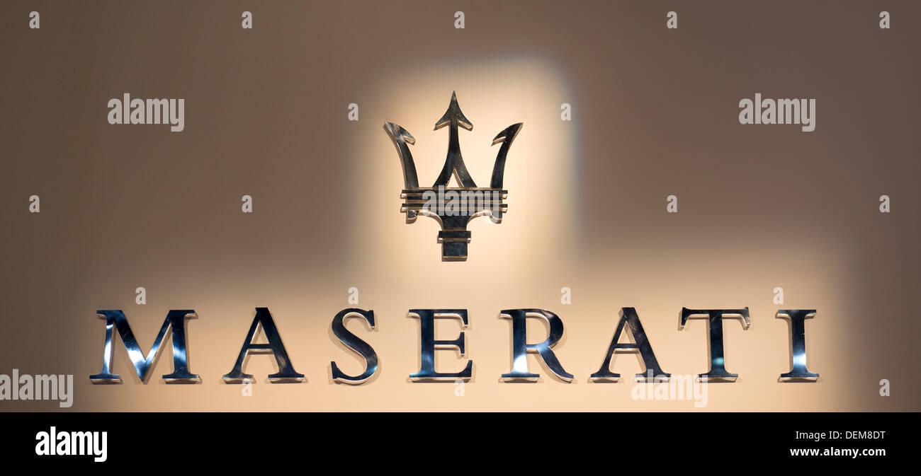 Francfort - SEPT 16 texte : Maserati et l'emblème sur le mur au 65ème IAA (Internationale Automobil Ausstellung) Banque D'Images